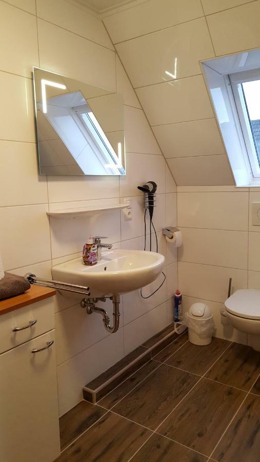 Wohnung 2 Mit Balkon- Haus Annegrete Езенс Екстериор снимка