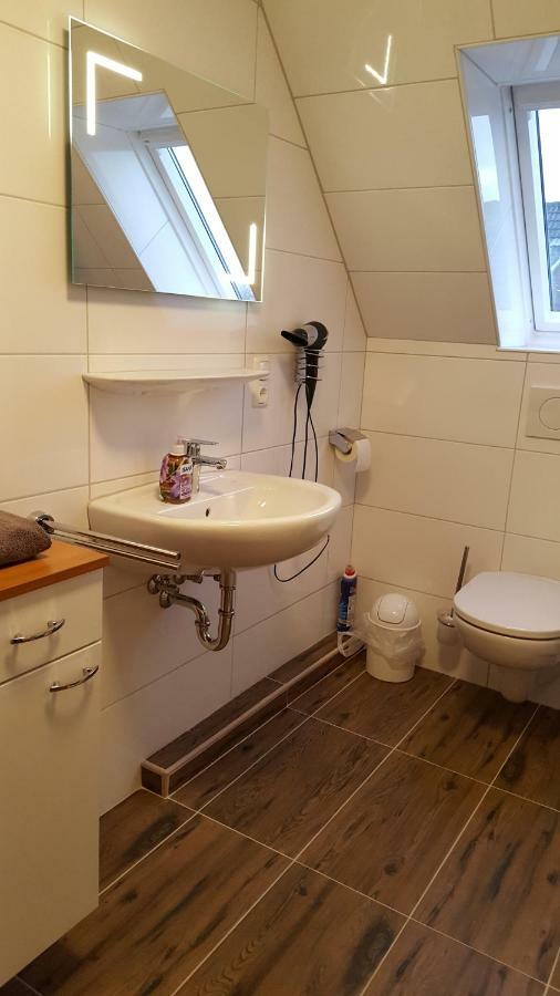 Wohnung 2 Mit Balkon- Haus Annegrete Езенс Екстериор снимка